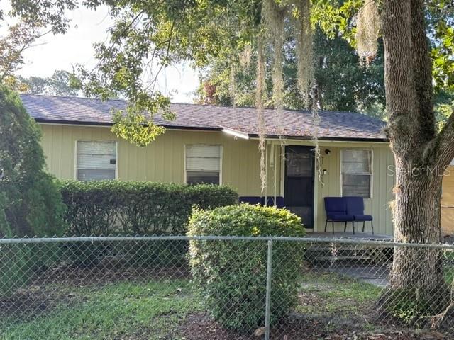 917 NE 25th St., Gainesville, FL 32641