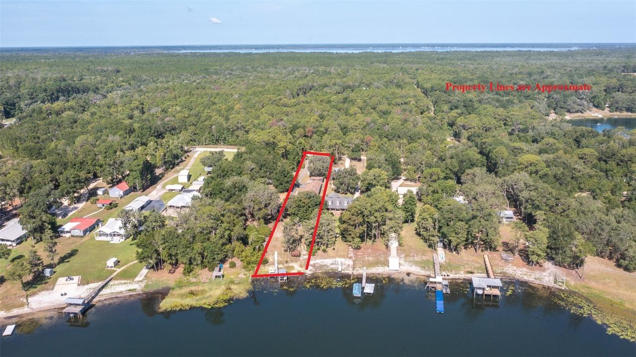 8443 Lilly Lake Rd., Melrose, FL 32666