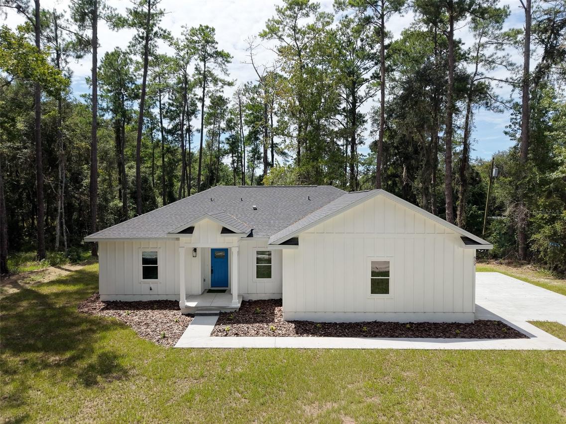 832 NW 5th St., Micanopy, FL 32667