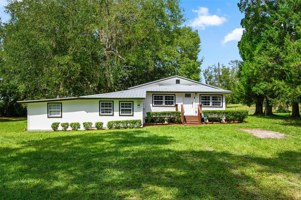 6218 SW 202nd St., Newberry, FL 32669