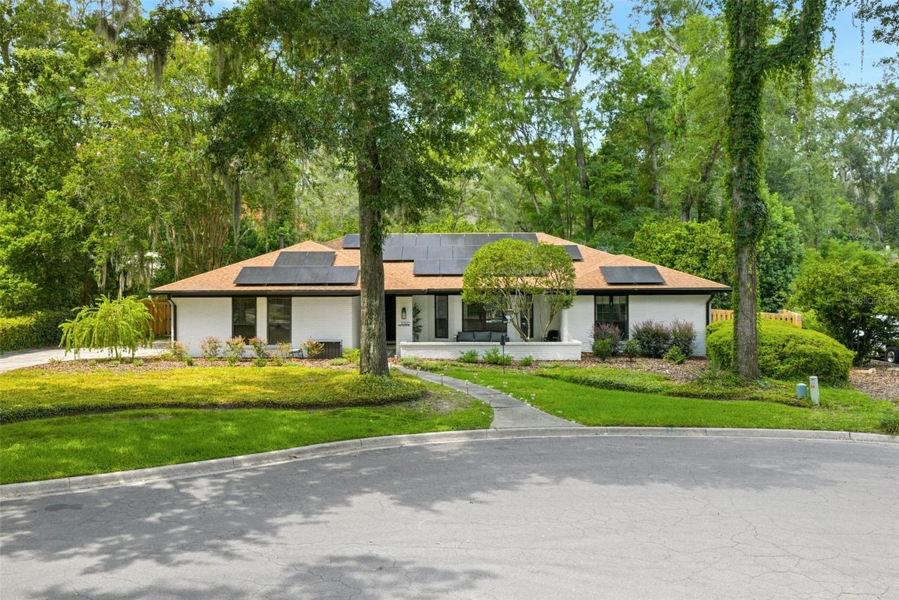 2322 NW 14th Pl., Gainesville, FL 32605