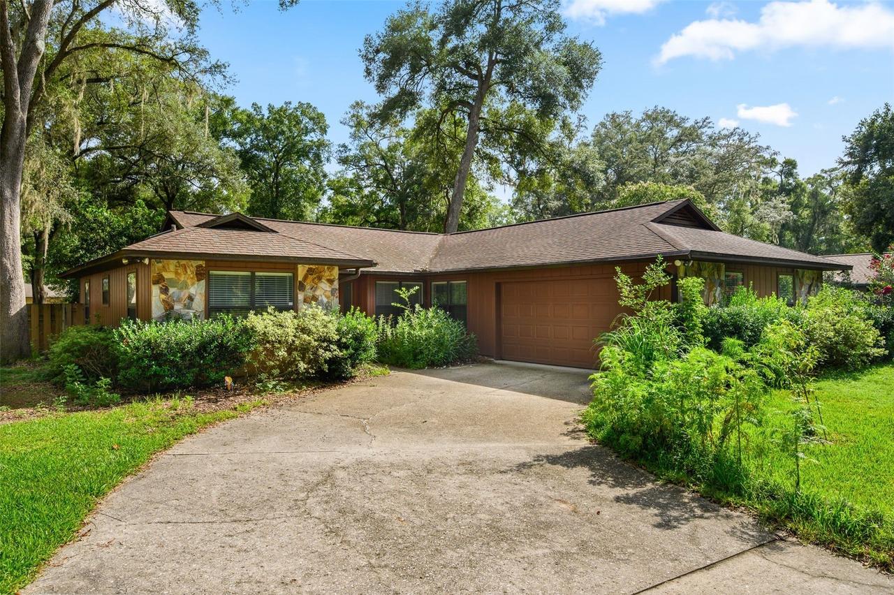 7713 SW 9th Pl., Gainesville, FL 32607