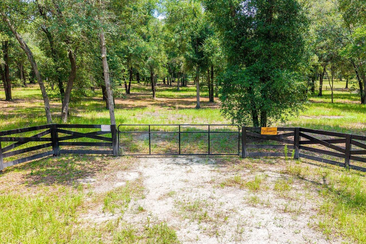 4316 NE 27th Ln., High Springs, FL 32643