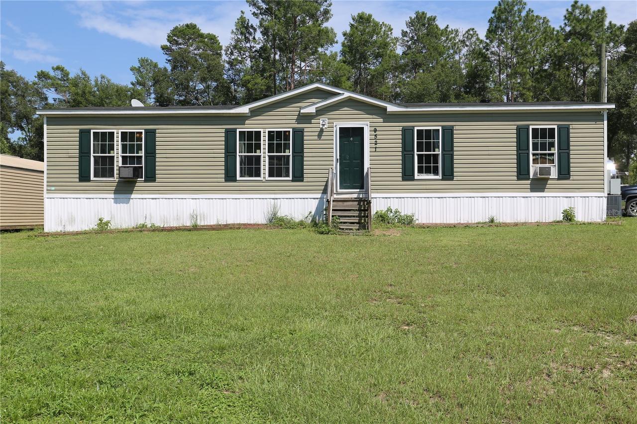 9521 NE 66th Ln., Bronson, FL 32621