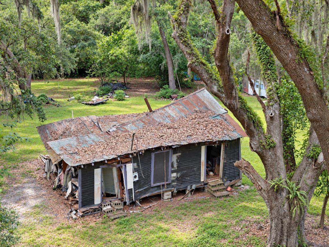 302 NE Bay Ave., Micanopy, FL 32667