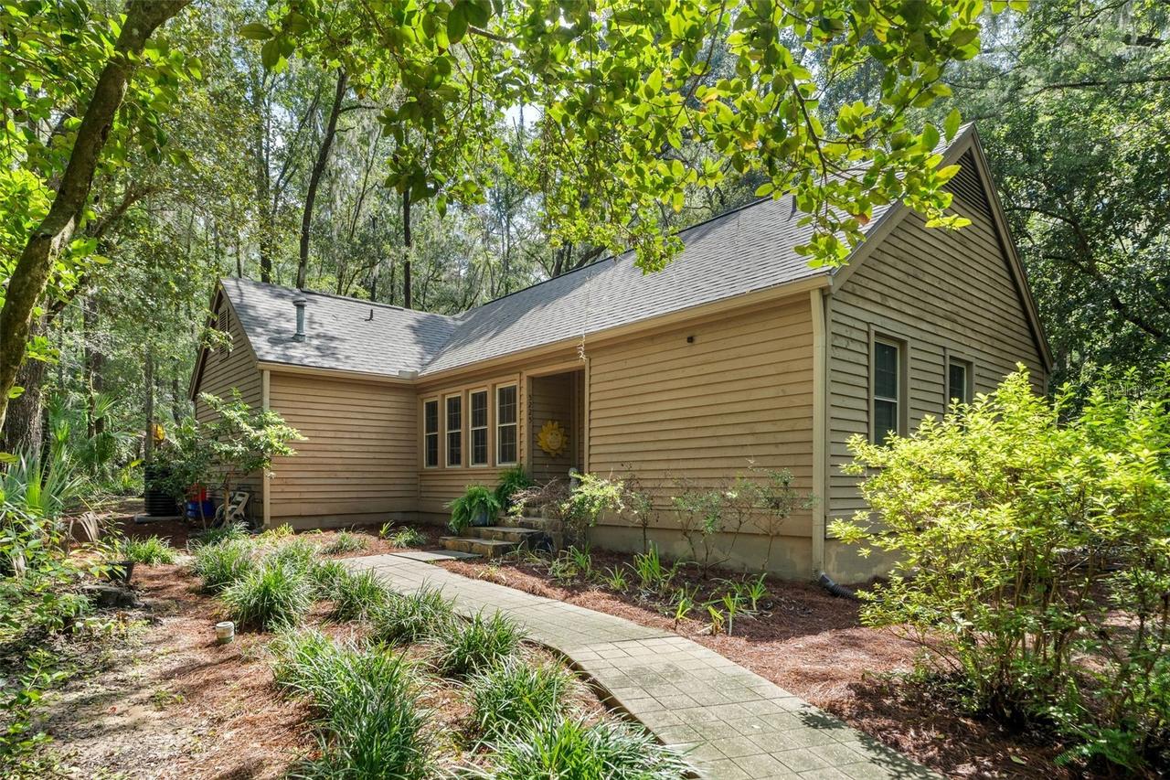 5225 SW 86th Ter., Gainesville, FL 32608