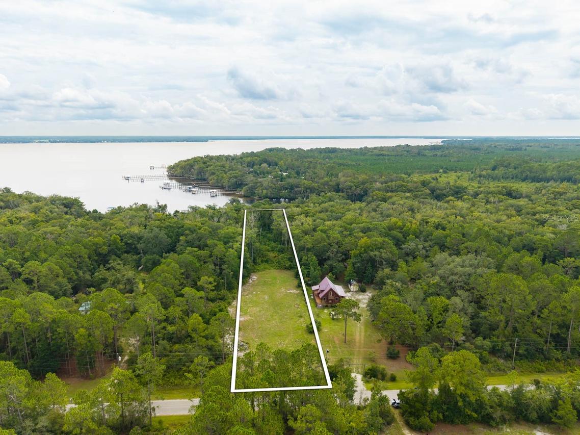 150 Pioneer Tr., Green Cove Springs, FL 32043