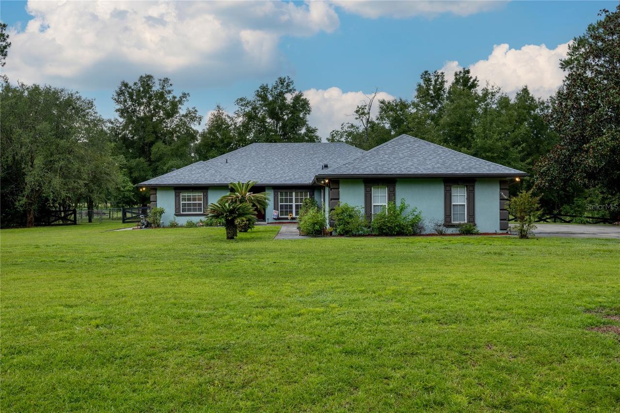 17146 NW 212th Ter., High Springs, FL 32643