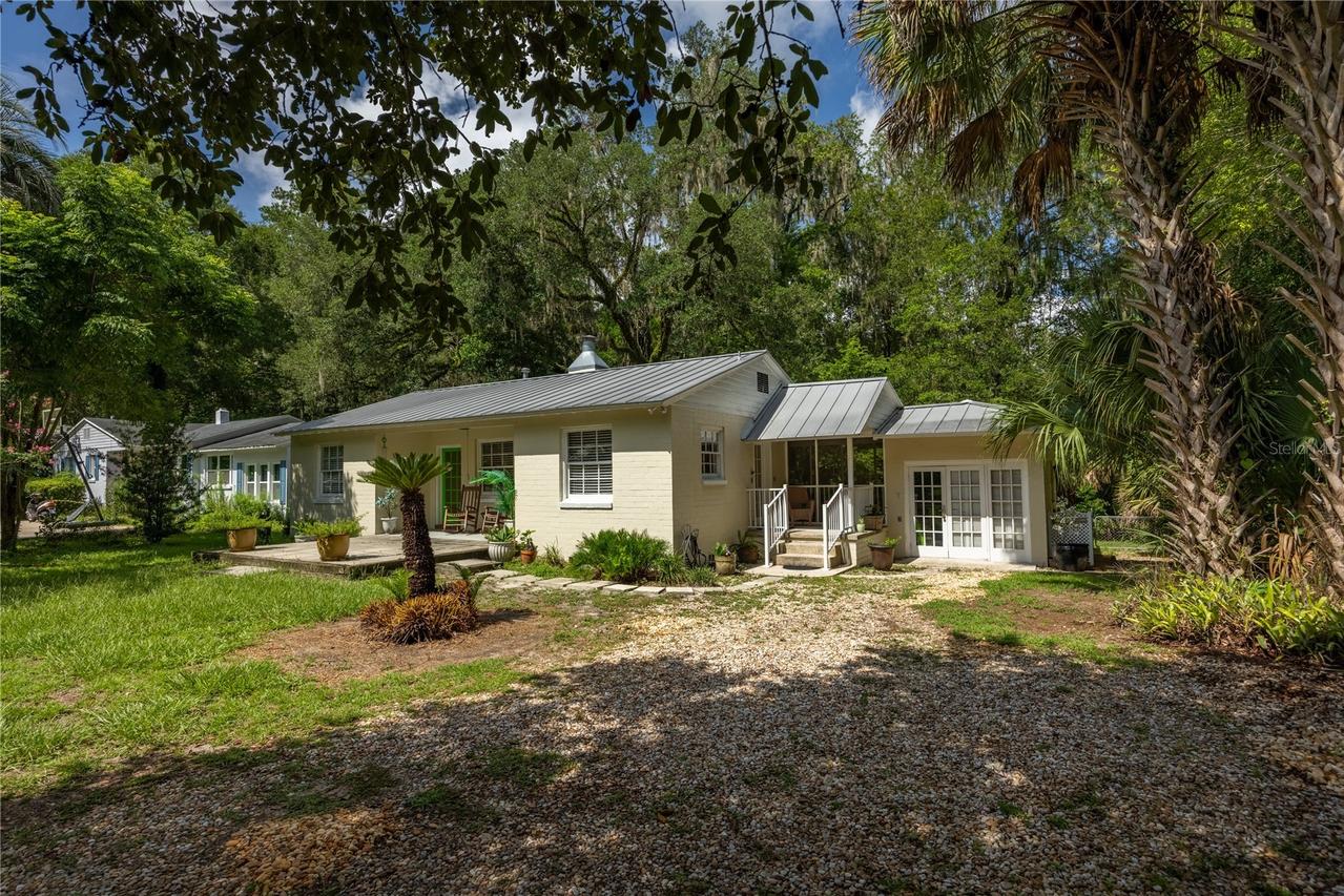434 NW 25th St., Gainesville, FL 32607