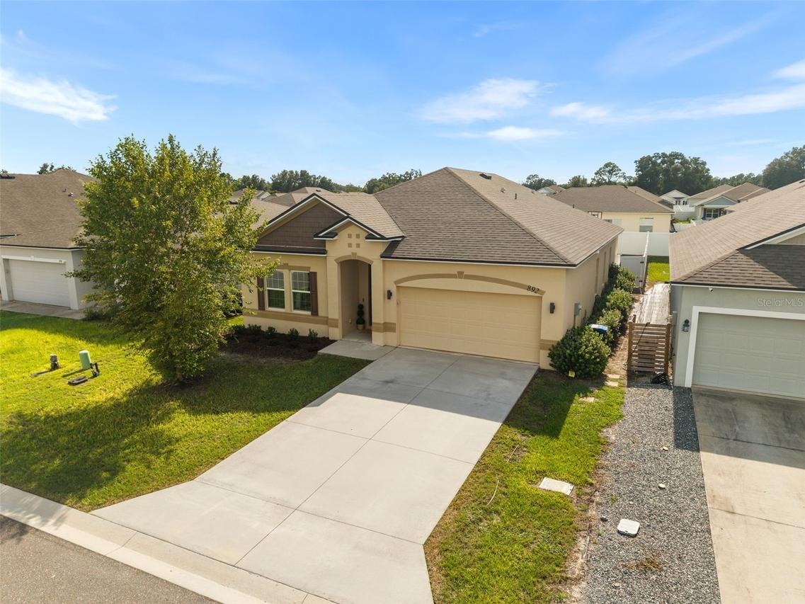 892 NW 251st Dr., Newberry, FL 32669