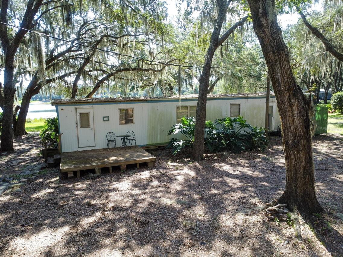 170 E Cowpen Lake Point Rd., Hawthorne, FL 32640