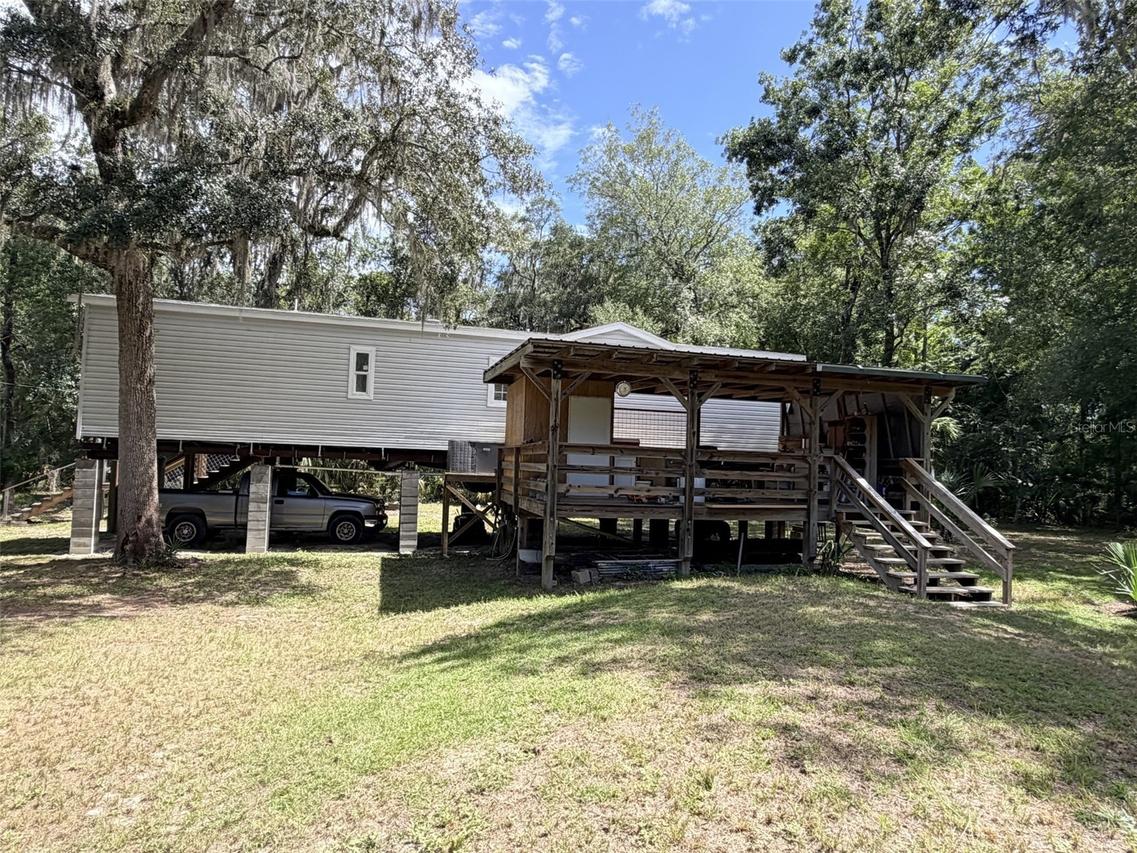 1957 SE 477 Ave., Old Town, FL 32680