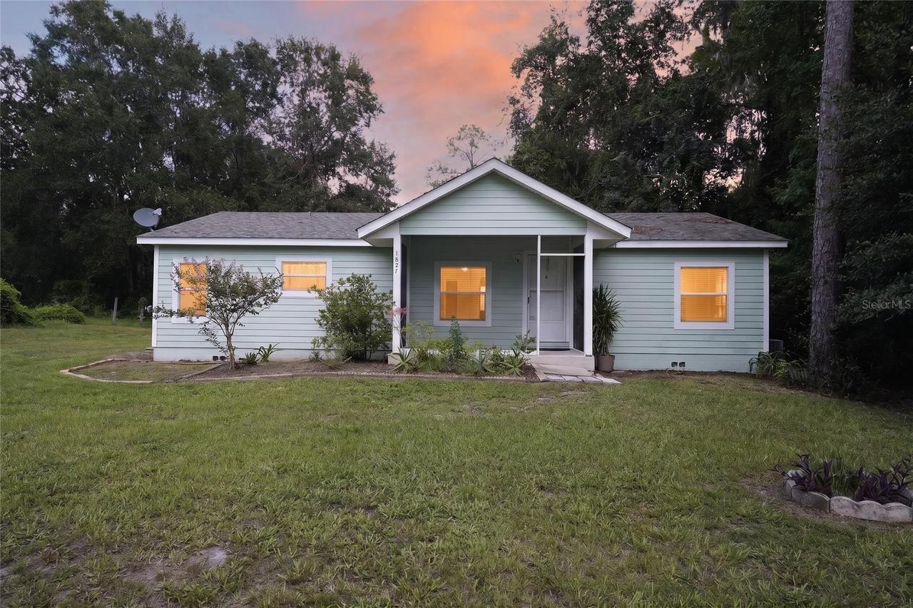 1827 SE 43rd Ter., Gainesville, FL 32641