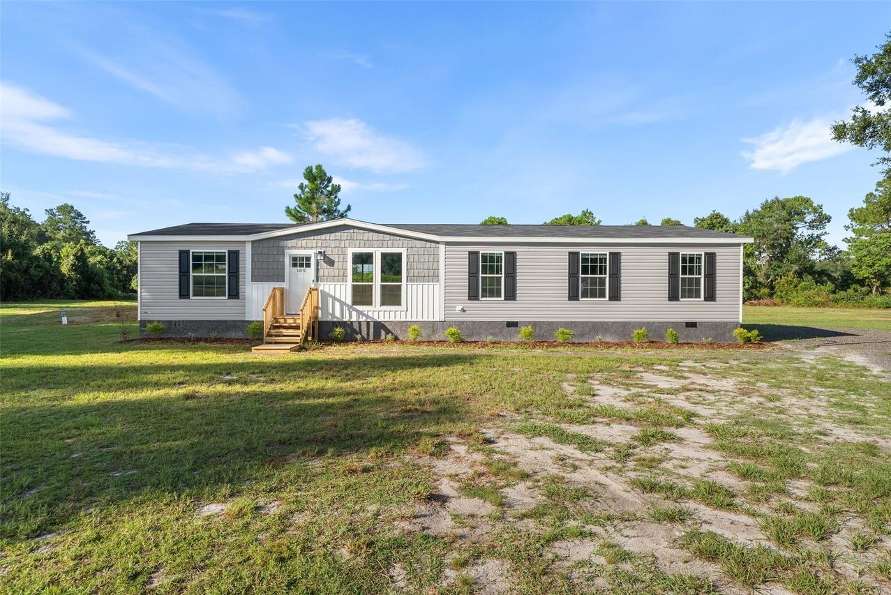 12610 SE 115 St., Ocklawaha, FL 32179