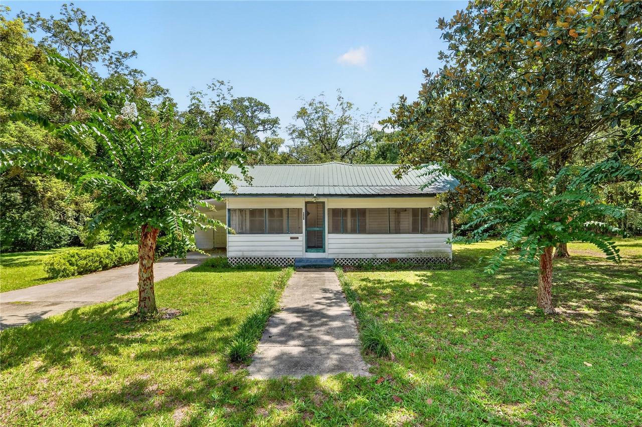 321 NE 11th St., Gainesville, FL 32601