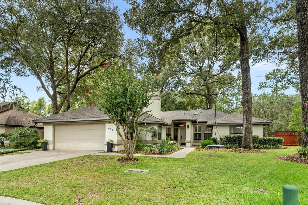 908 SW 82nd Ter., Gainesville, FL 32607