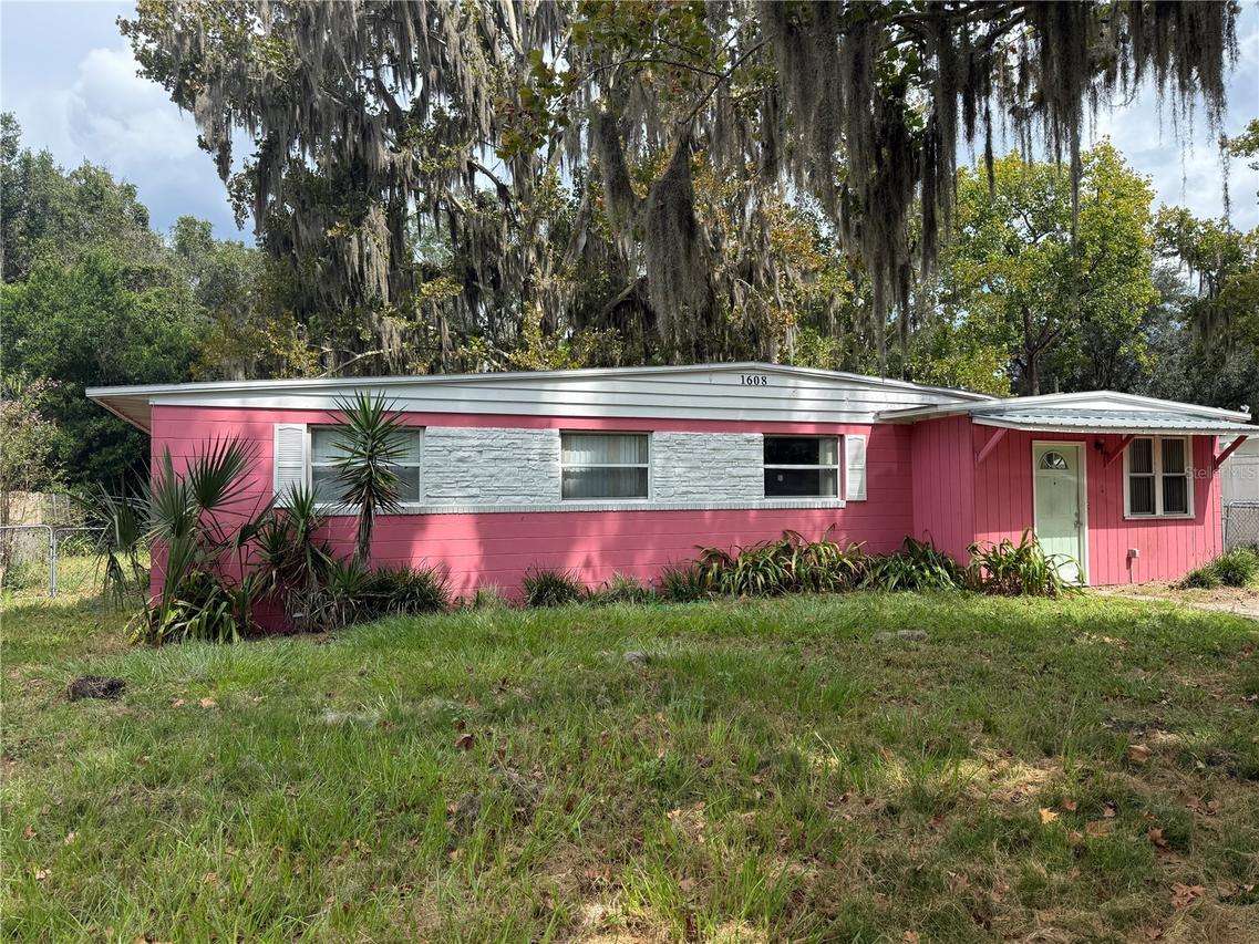 1608 SE 39th Pl., Gainesville, FL 32641