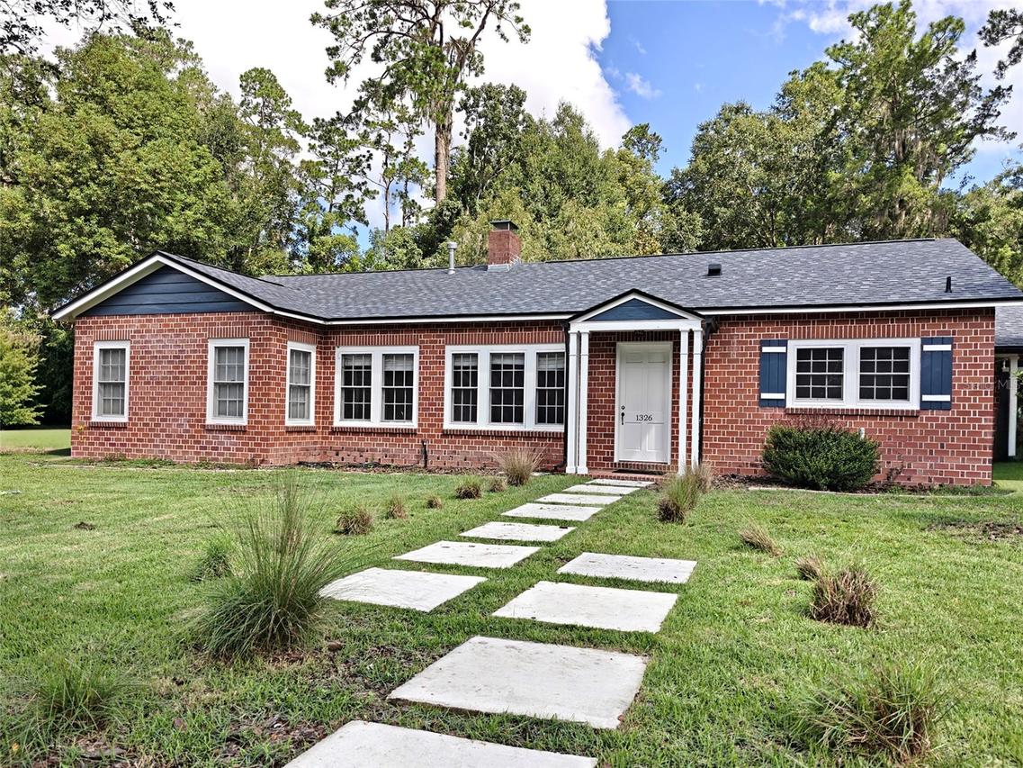 1326 NW 10th Ave., Gainesville, FL 32605