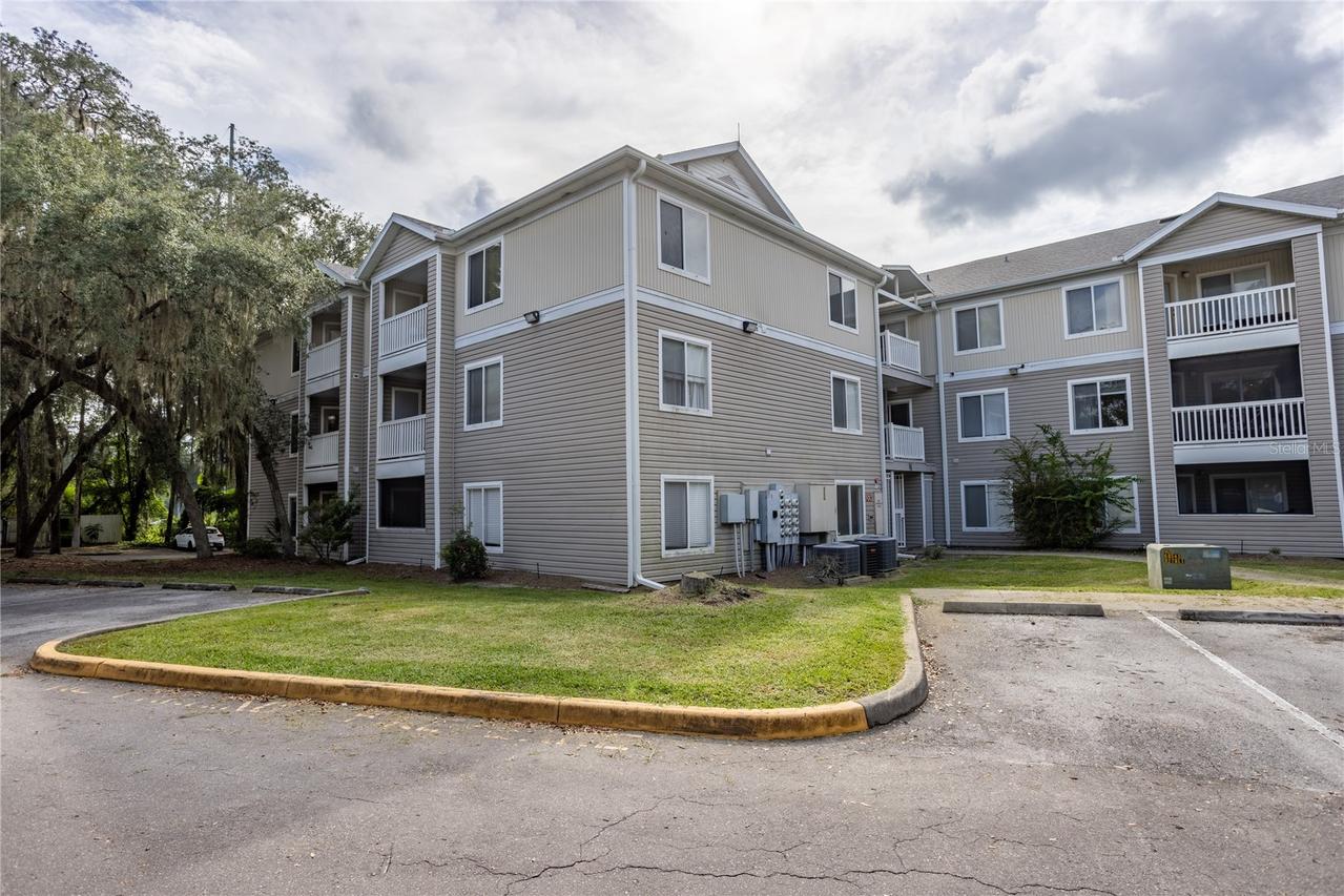 4000 SW 23rd St. #1-202, Gainesville, FL 32608