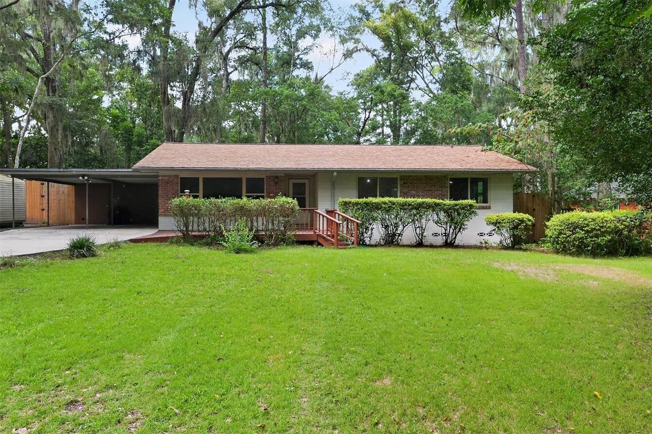 810 NW 19th Ter., Gainesville, FL 32603