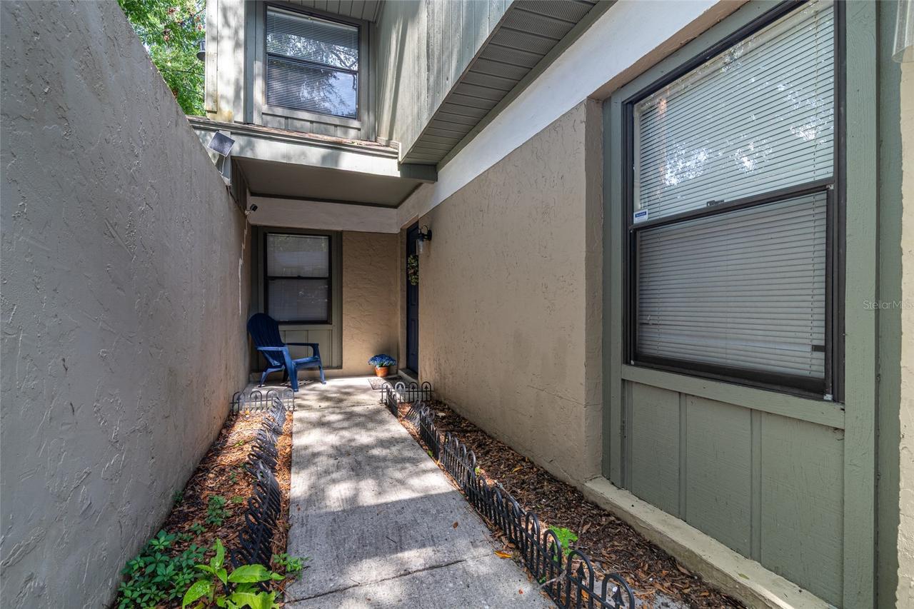 7200 SW 8th Ave. #E27, Gainesville, FL 32607