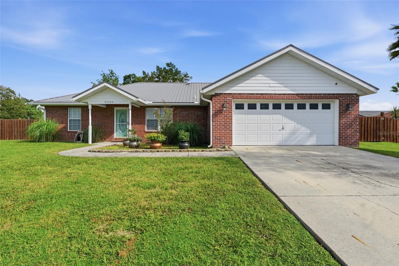 25542 SW 22nd Pl., Newberry, FL 32669