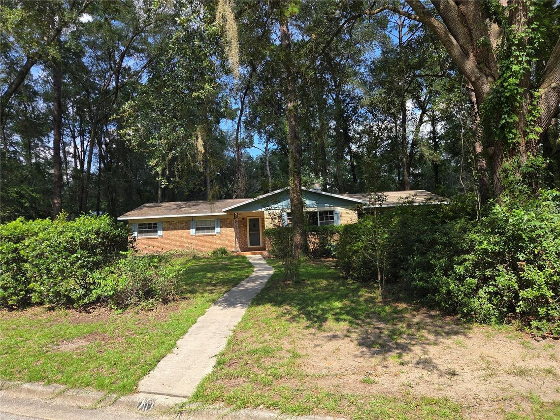 909 NW 39th St., Gainesville, FL 32605