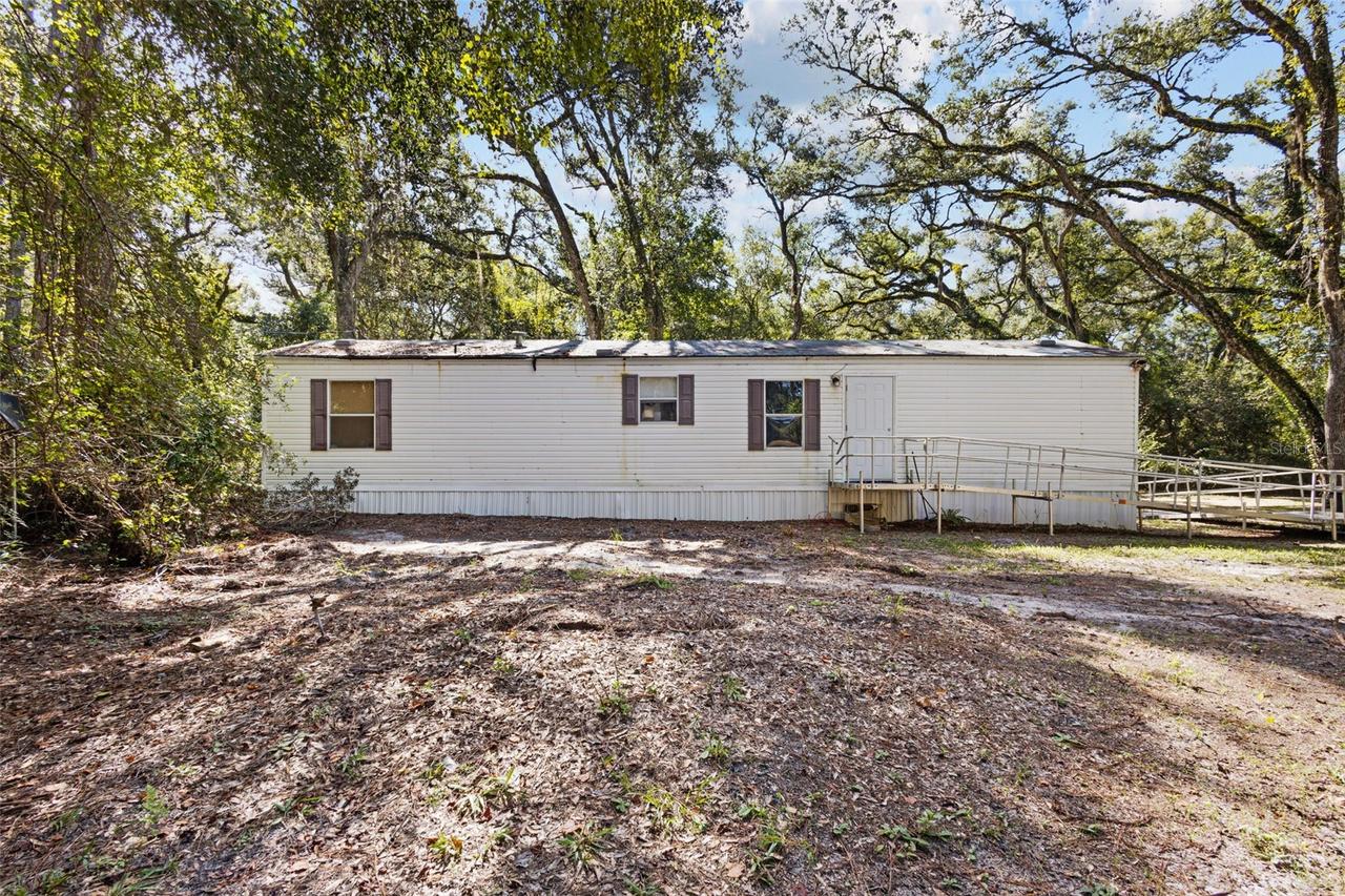 464 NE 526th St., Old Town, FL 32680