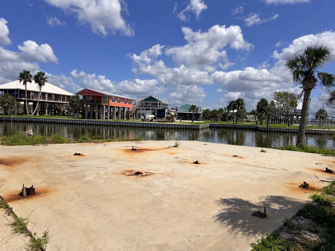 26 9th St., Horseshoe Beach, FL 32648