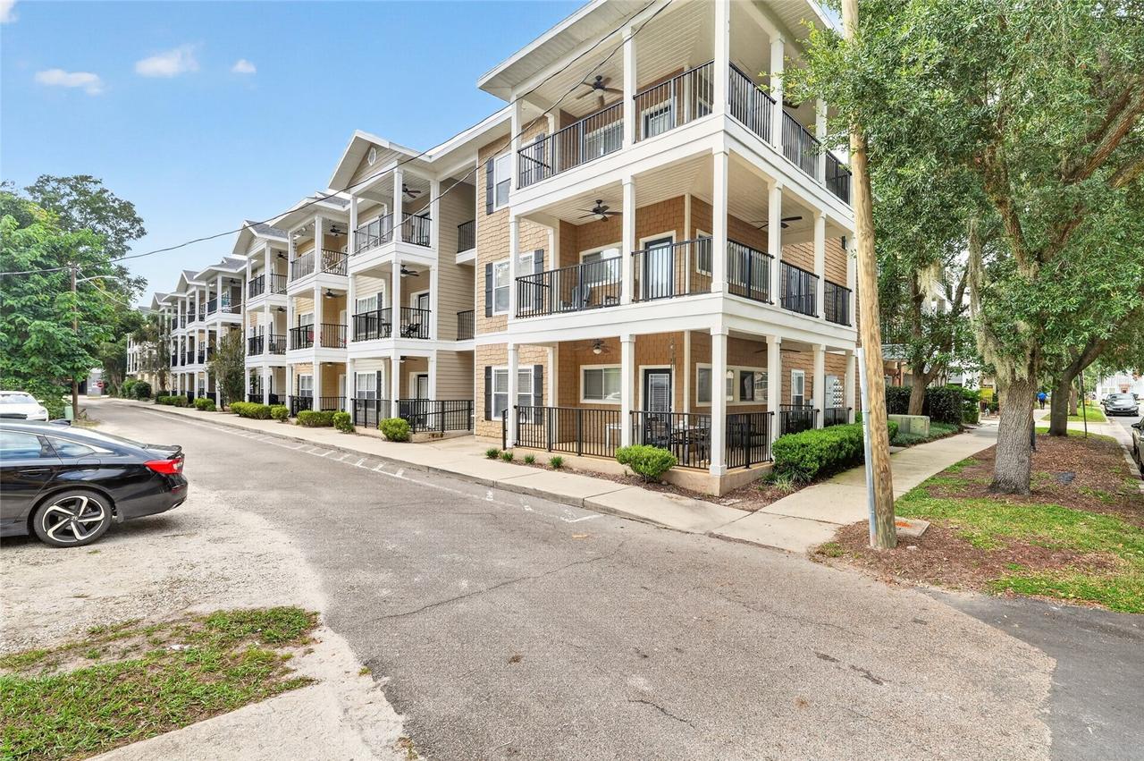 1440 NW 3rd Pl. #305, Gainesville, FL 32603