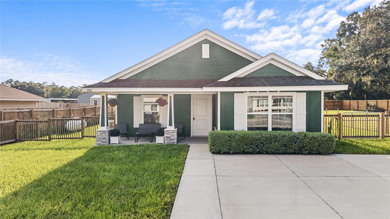 1981 N Roberts Tr., Bell, FL 32619