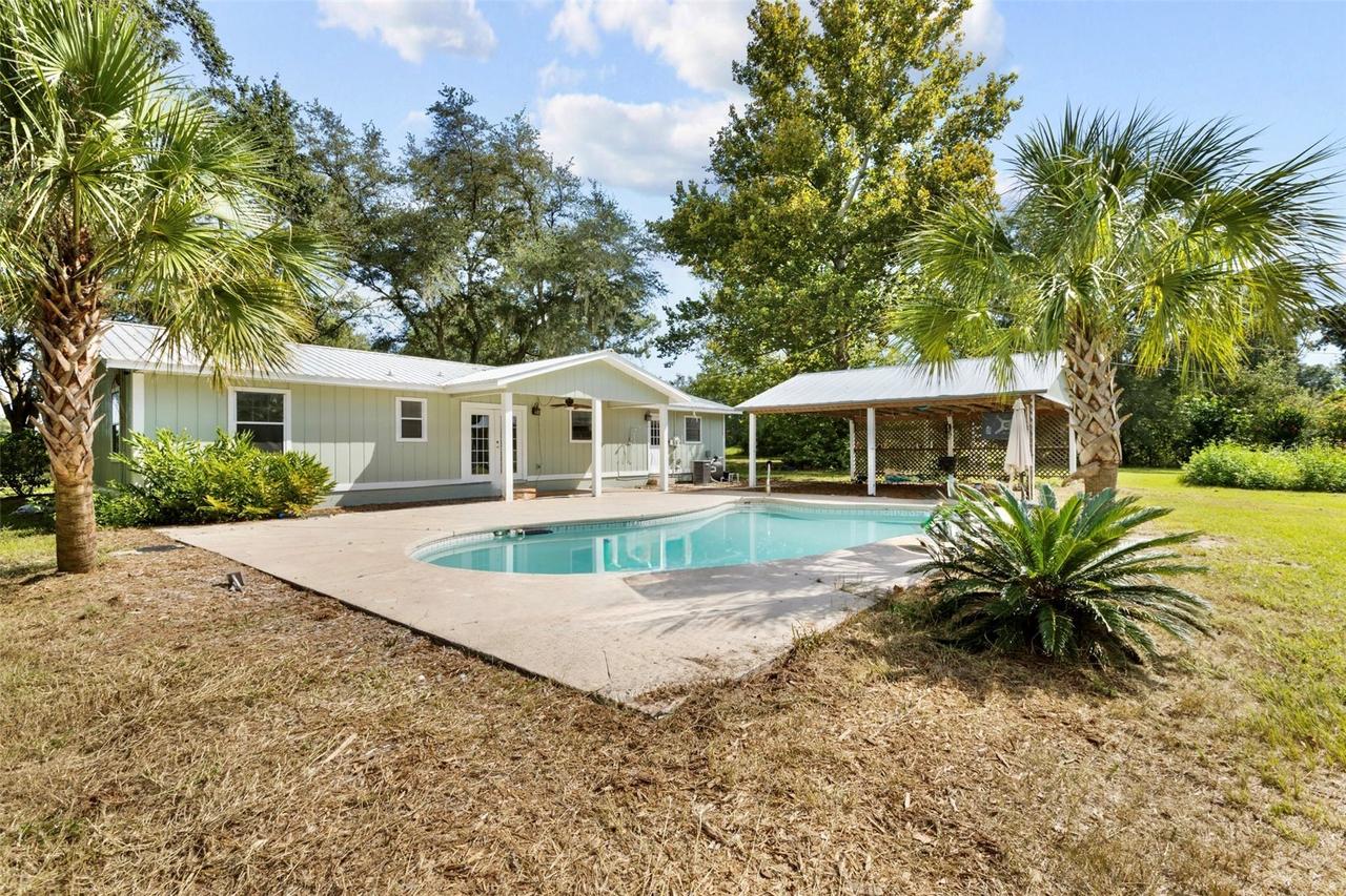 1869 SW 32nd Pl., Bell, FL 32619