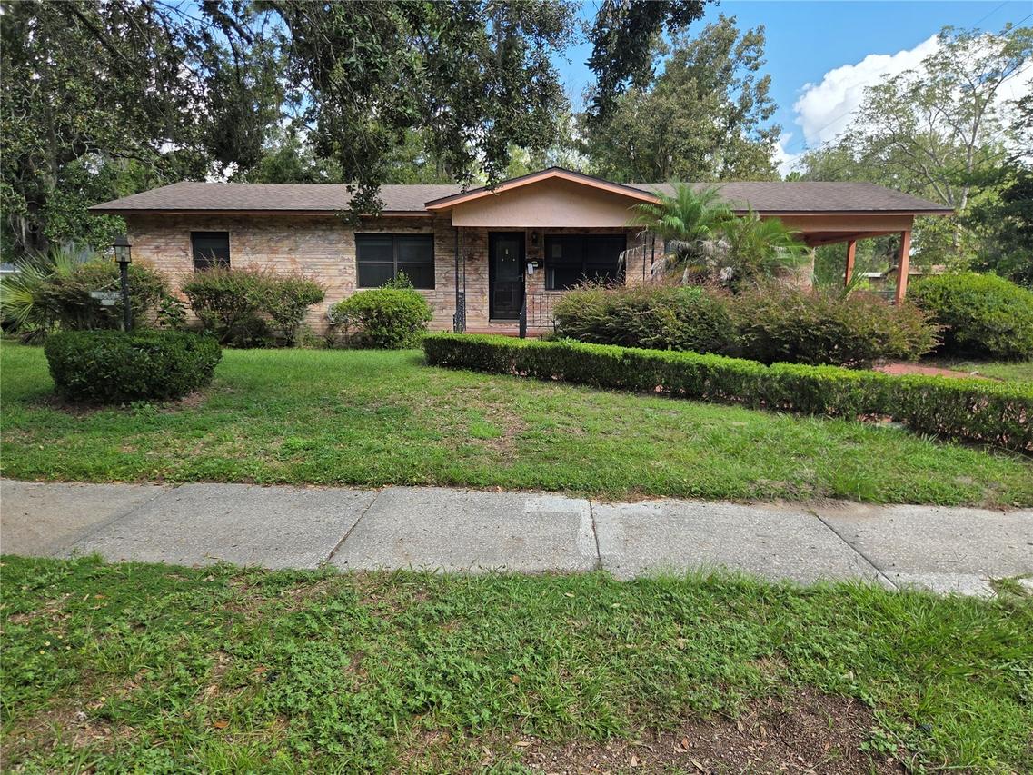 2212 NE 8th Ave., Gainesville, FL 32641