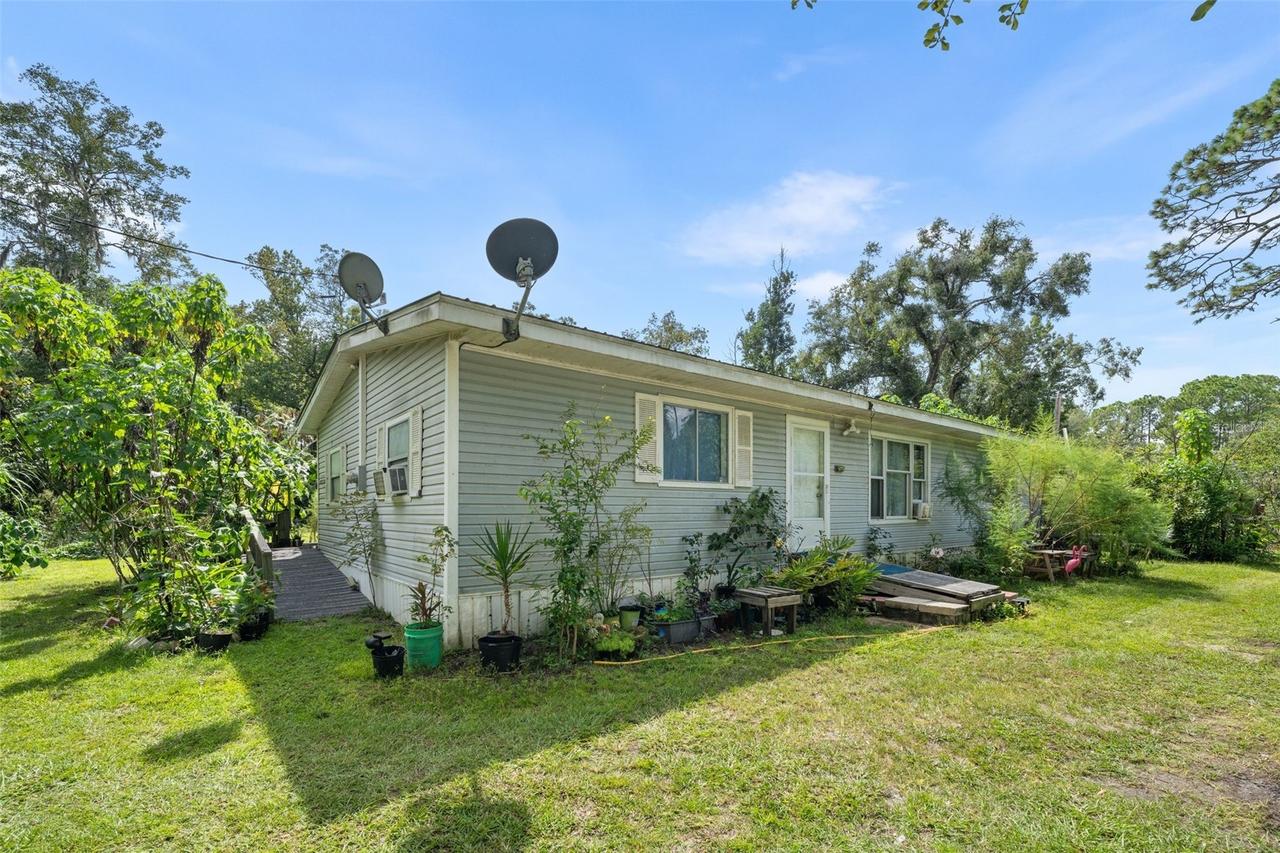 240 SE 923rd St., Old Town, FL 32680