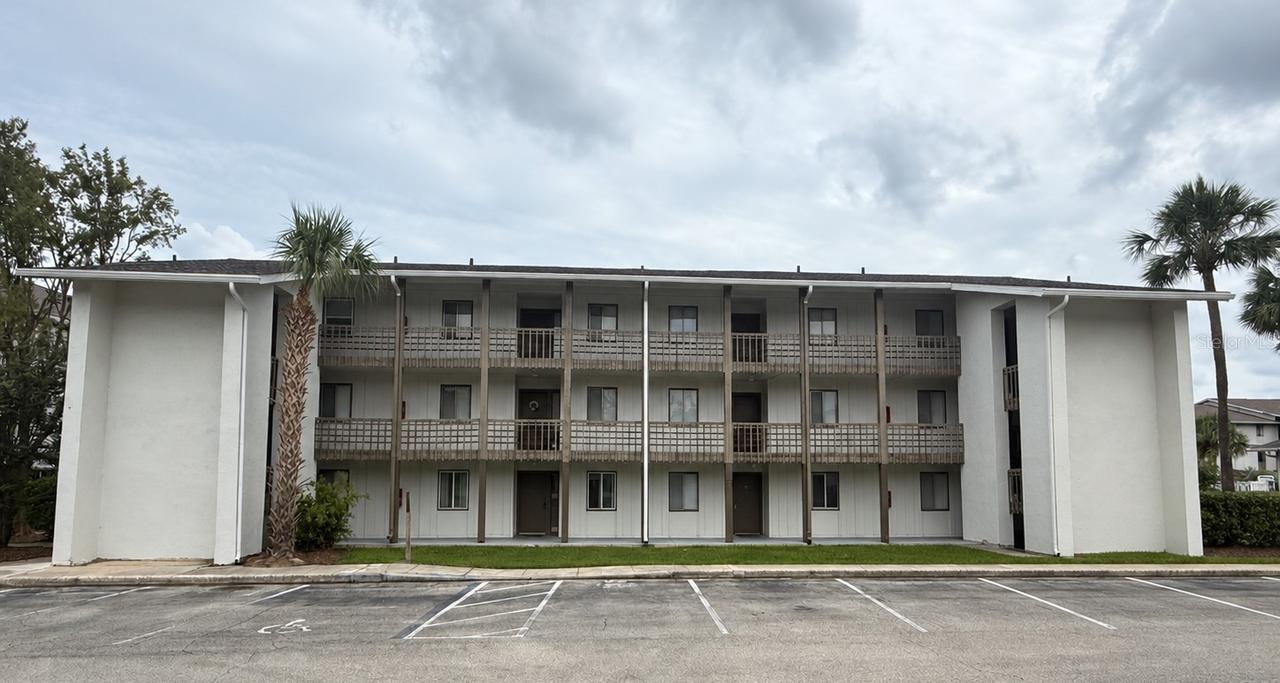 6519 W Newberry Rd. #305, Gainesville, FL 32605