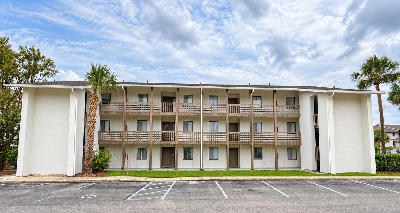 6519 W Newberry Rd. #305, Gainesville, FL 32605