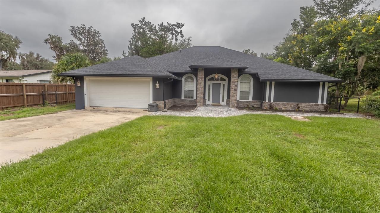 241 SE 5th Ave., Melrose, FL 32666