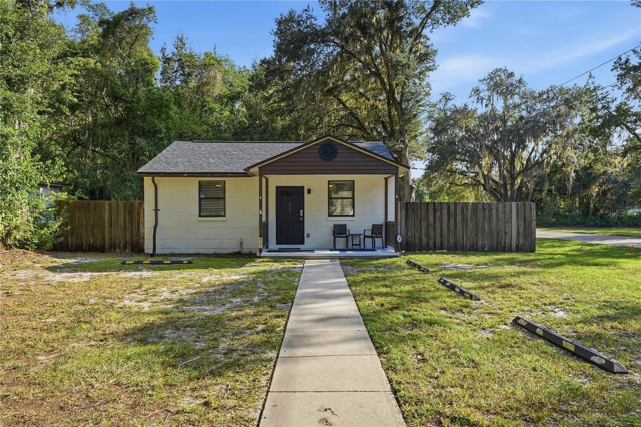 825 NW 19th Ave., Gainesville, FL 32609