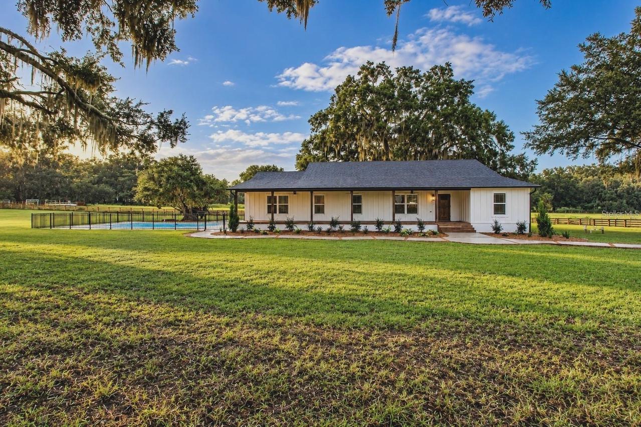 3276 County Road 216, Oxford, FL 34484