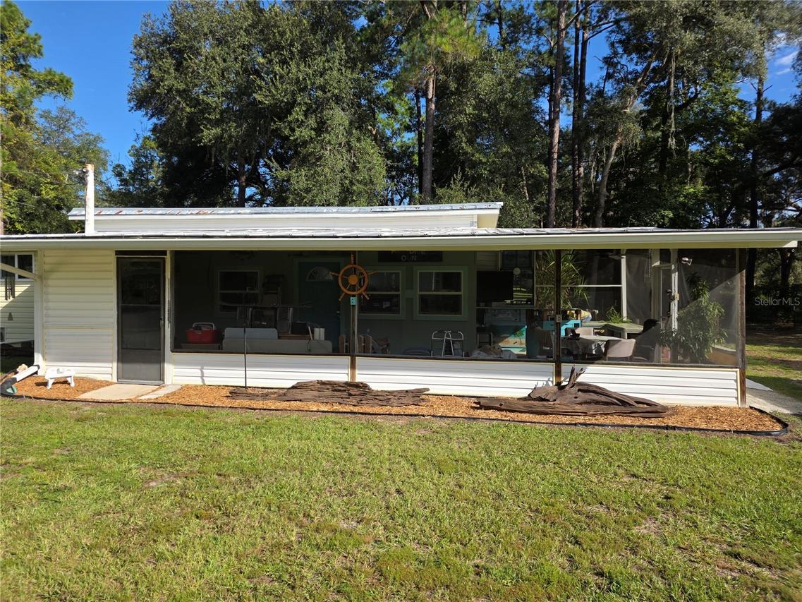 16417 NE 141st Ter., Fort Mc Coy, FL 32134