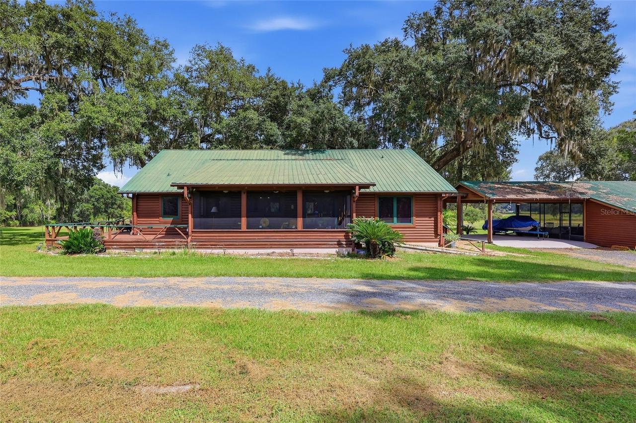 18731 SE 30th St., Morriston, FL 32668