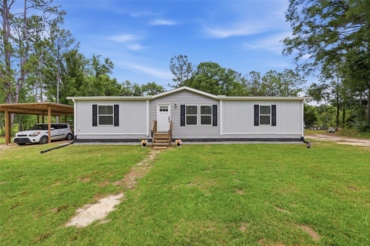9367 254th Ter., O'brien, FL 32071