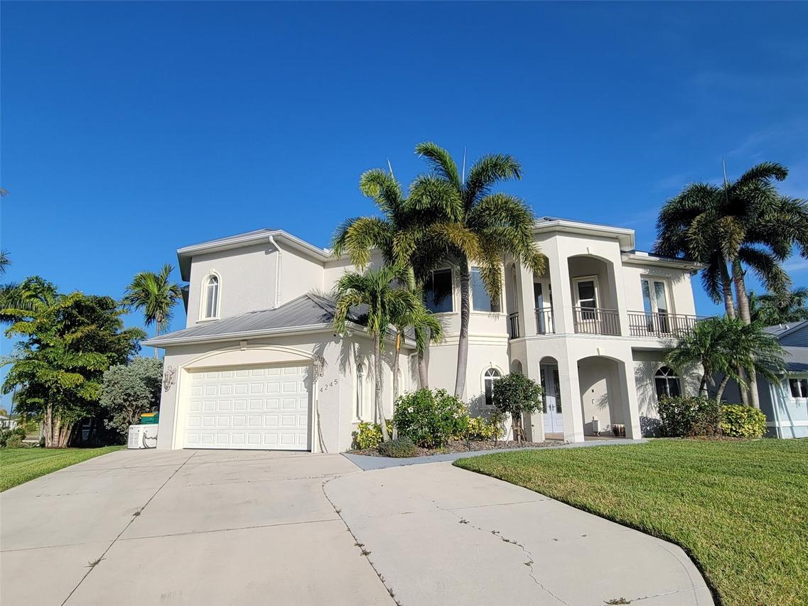 4245 Spire St., Port Charlotte, FL 33981