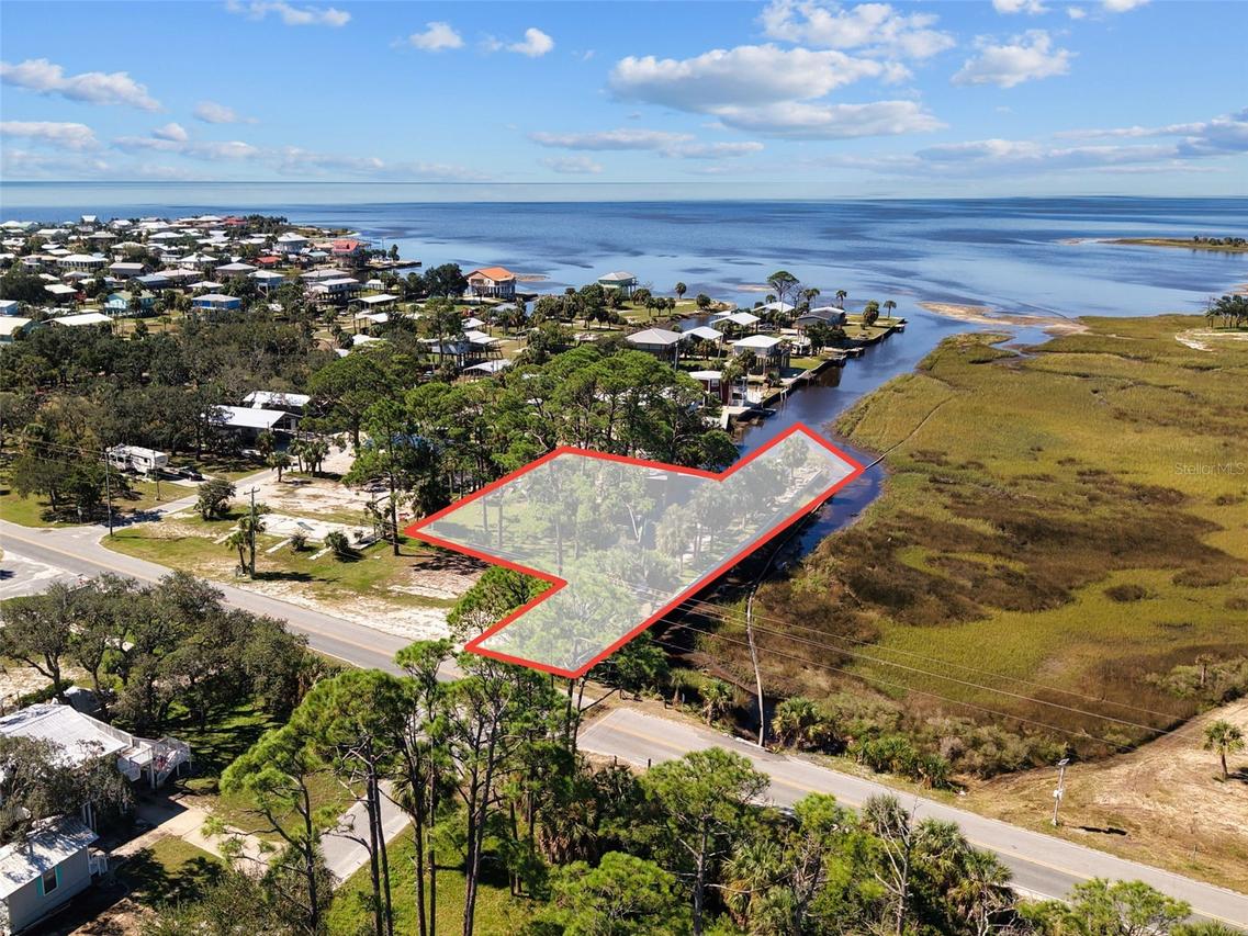 4 Main St., Horseshoe Beach, FL 32648