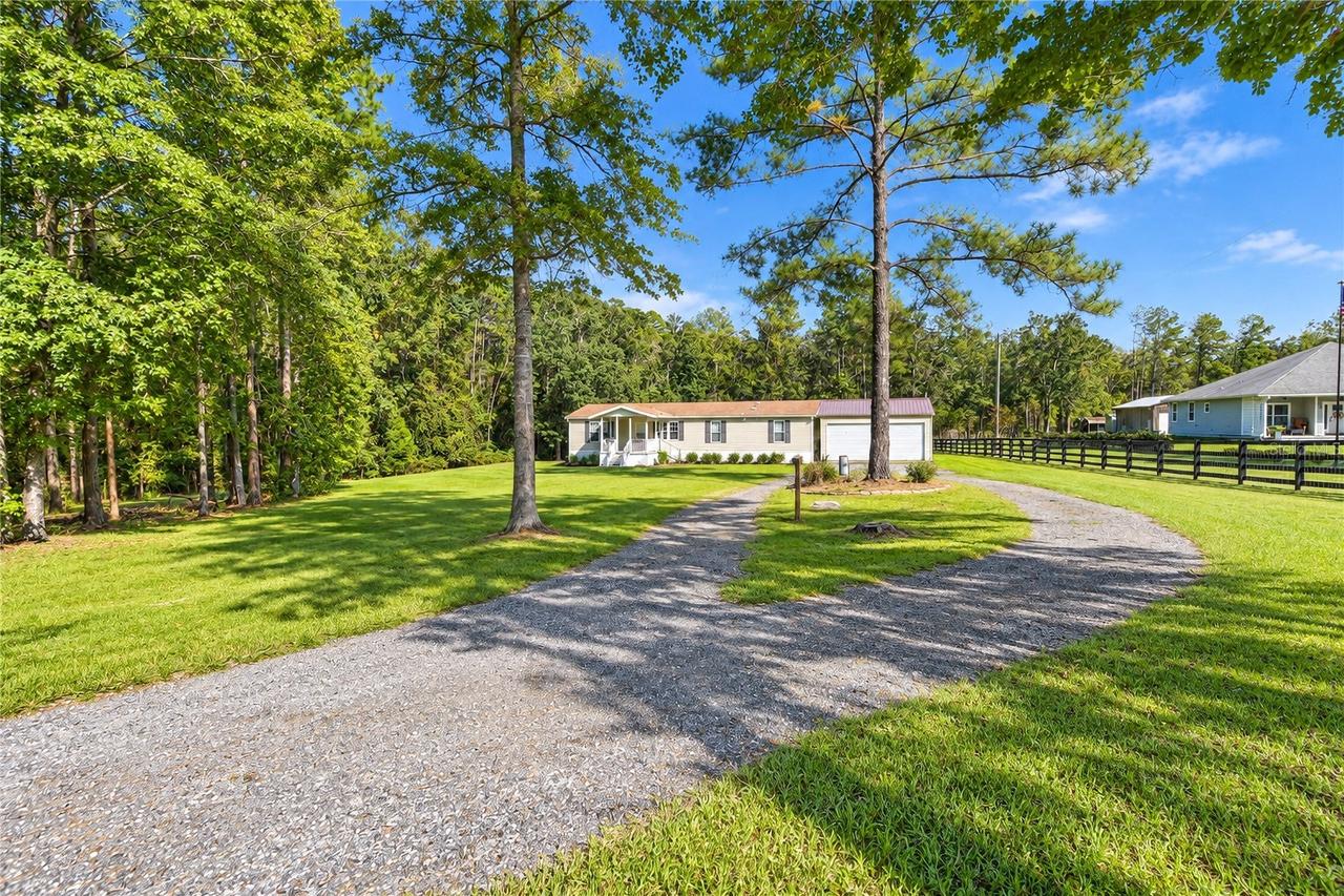 5125 NE County Road 1469, Hawthorne, FL 32640