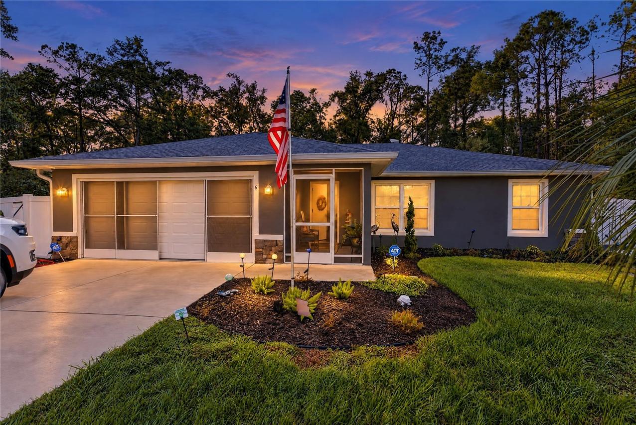6 Sequoia Loop, Ocklawaha, FL 32179