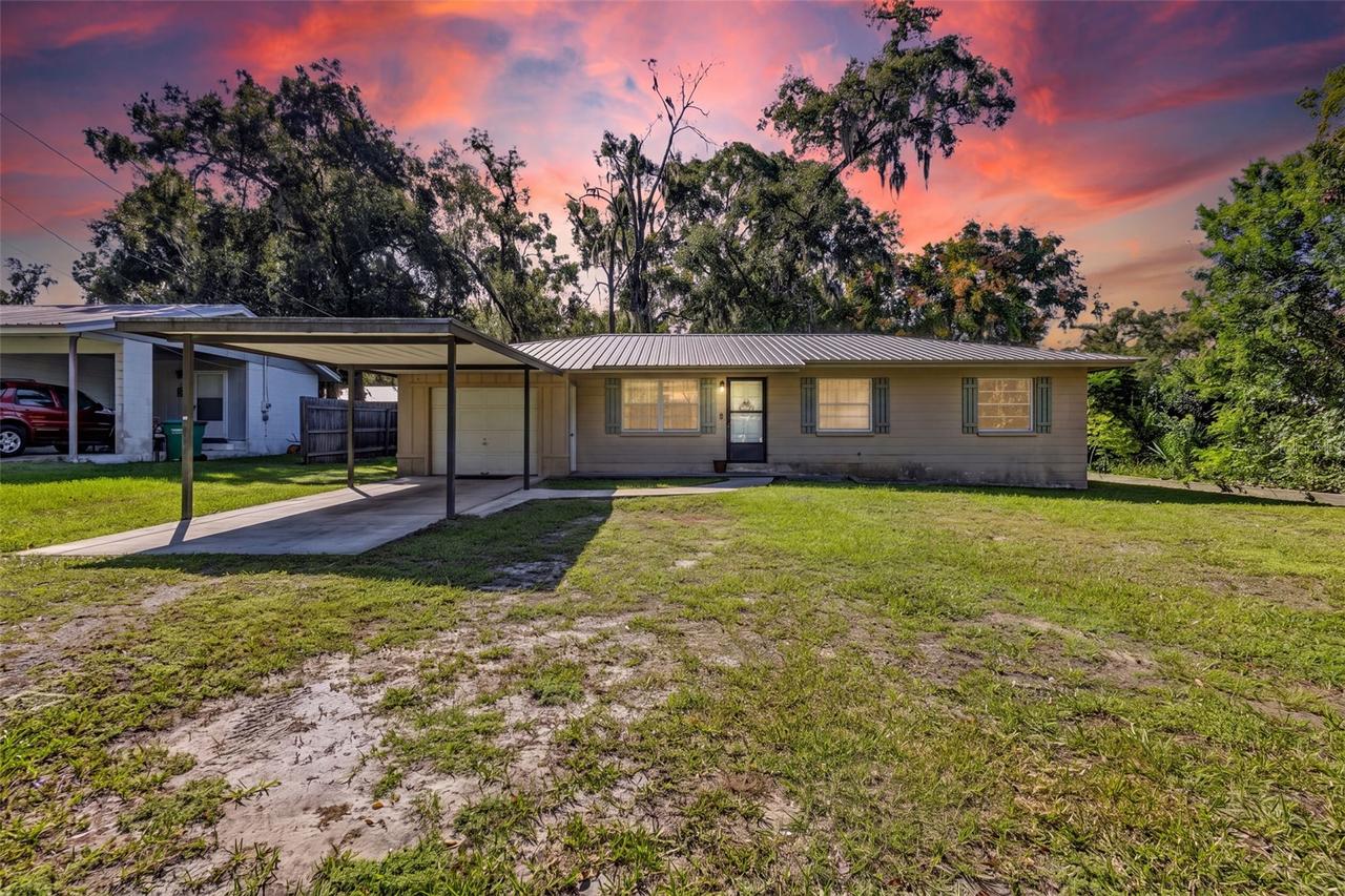 620 NE 2nd Ave., Trenton, FL 32693