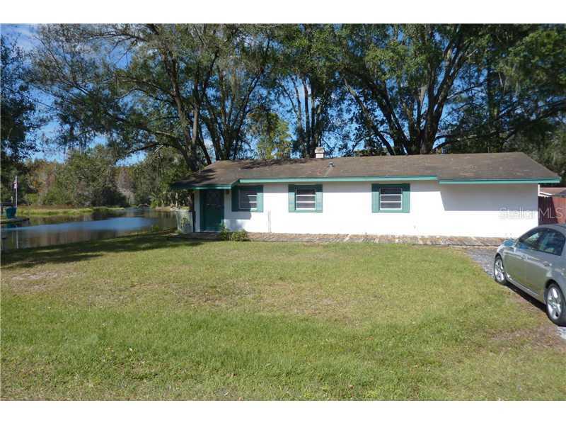 18708 Lakeshore Dr., Lutz, FL 33549