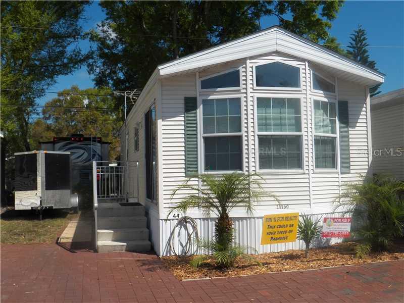 21160 Lazy Days Cir., Lutz, FL 33558