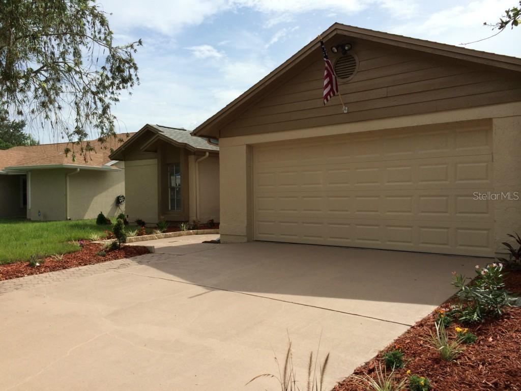 1613 Gunsmith Dr., Lutz, FL 33559